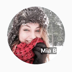 Imagen de avatar circular con una etiqueta